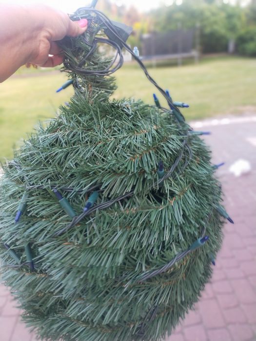 kula ozdobna zielona