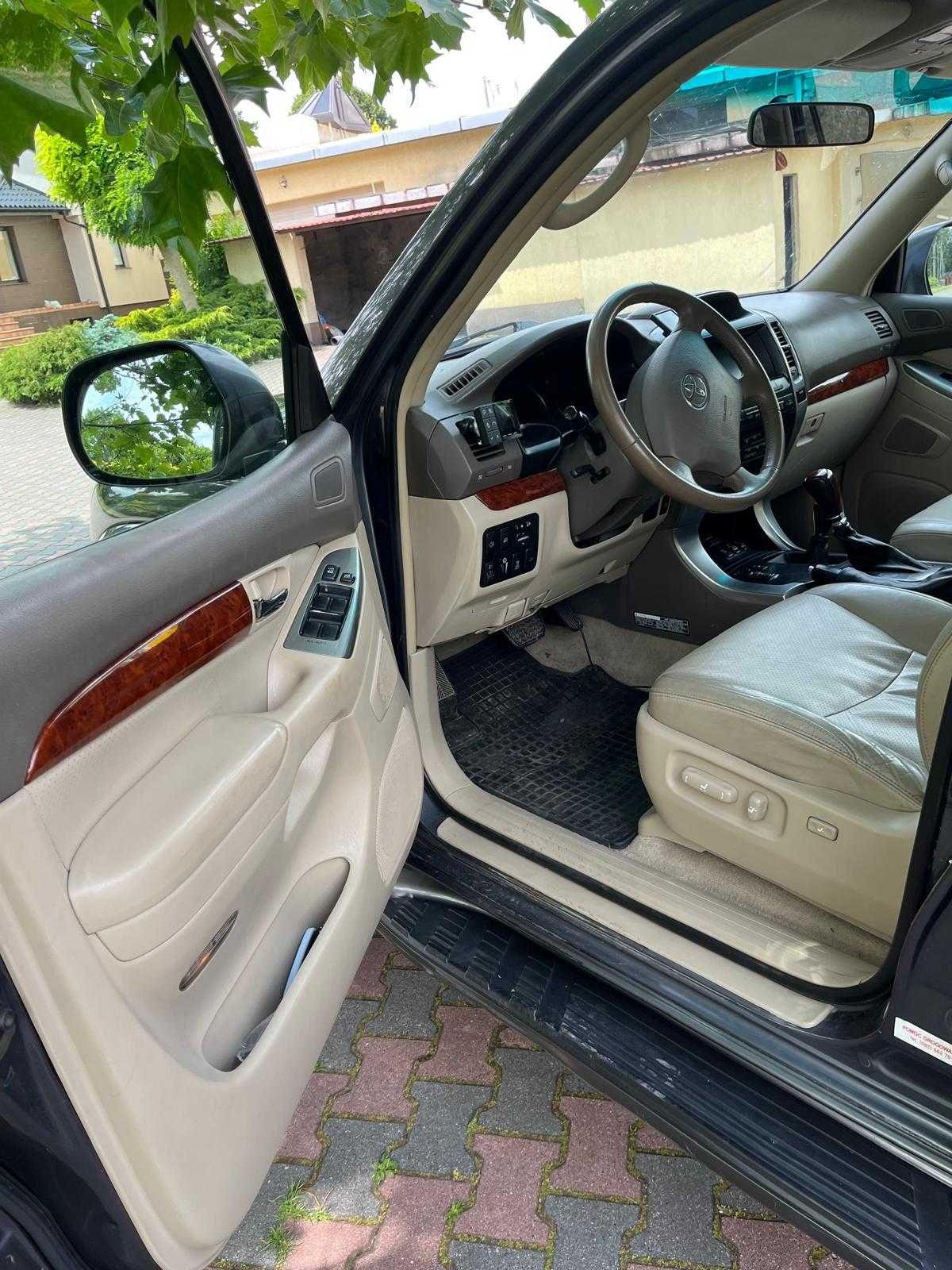 Sprzedam Toyotę Land Cruiser 120 3,0