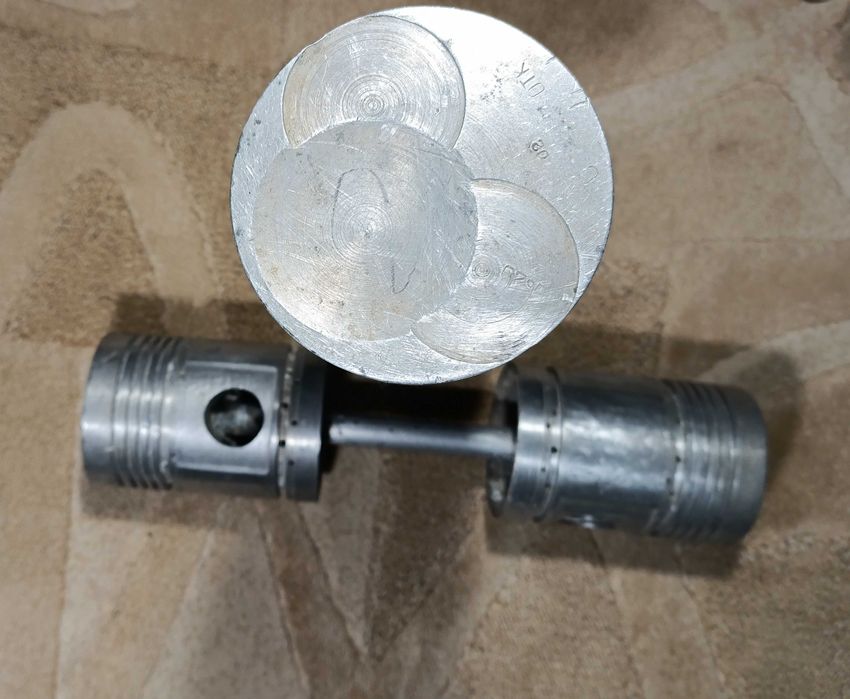 Эксклюзивные дизайнерские гантели из цветного металла 2 х 7,5 кг