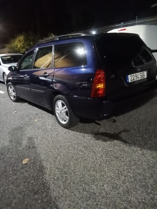 Ford focus 1.6 a gasolina