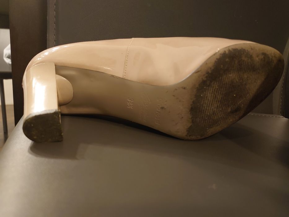 Buty Gino Rossi rozmiar 38.5