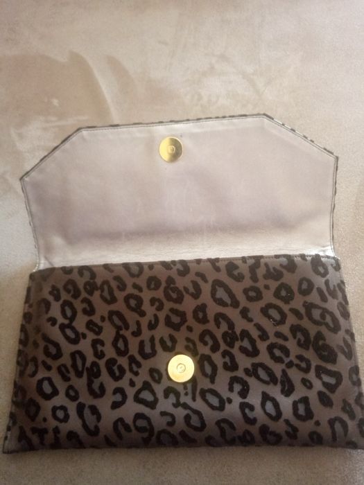 Клатч ( сумочка).