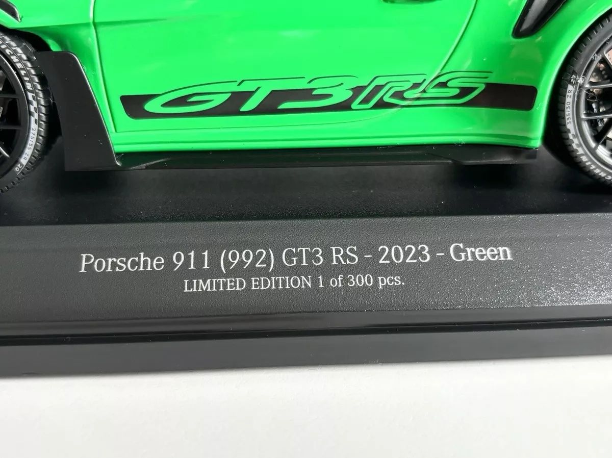 Minichamps 1:18 porsche 911 (992) GT3 RS ano 2023