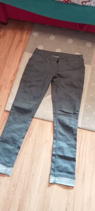 Damskie spodnie jeansowe L