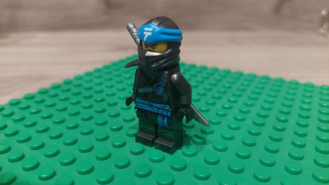 Lego ninjago Mia