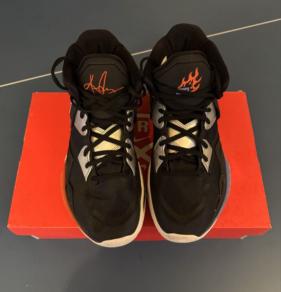 Buty Nike Kyrie 8 Infinity Fire and Ice rozmiar US11.5/EU45.5