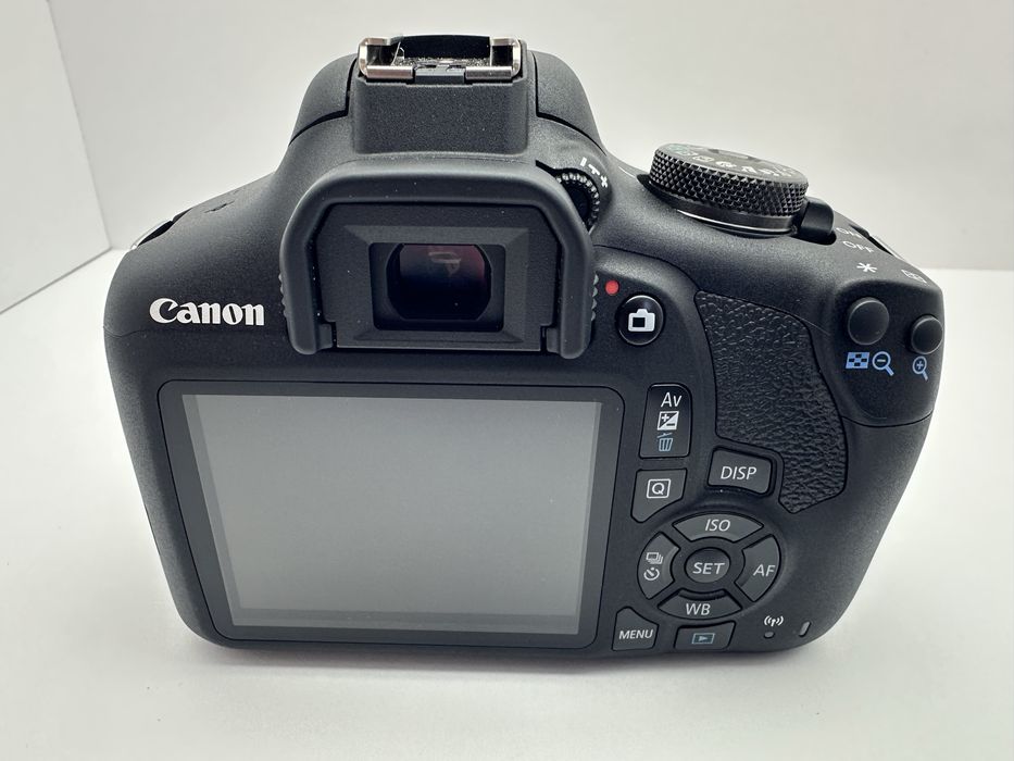 Canon Eos Rebel T7 Kit 18-55, 75-300