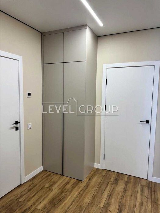 Продам одно кімнатну  квартиру в ЖК Варшавський2