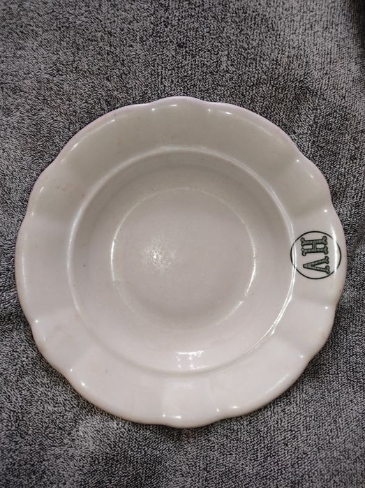 Тарелка глубокая  тарілка Panzer Porzellan