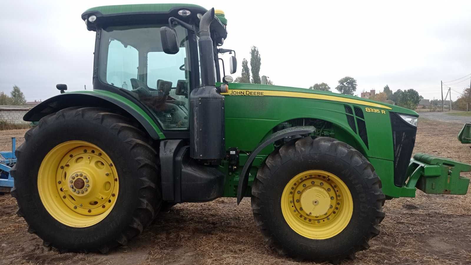 Трактор John Deere 8335 R 2013 рік