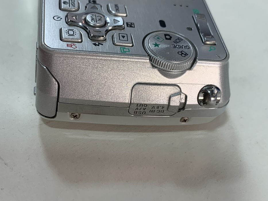 Фотоаппарат Olympus M760