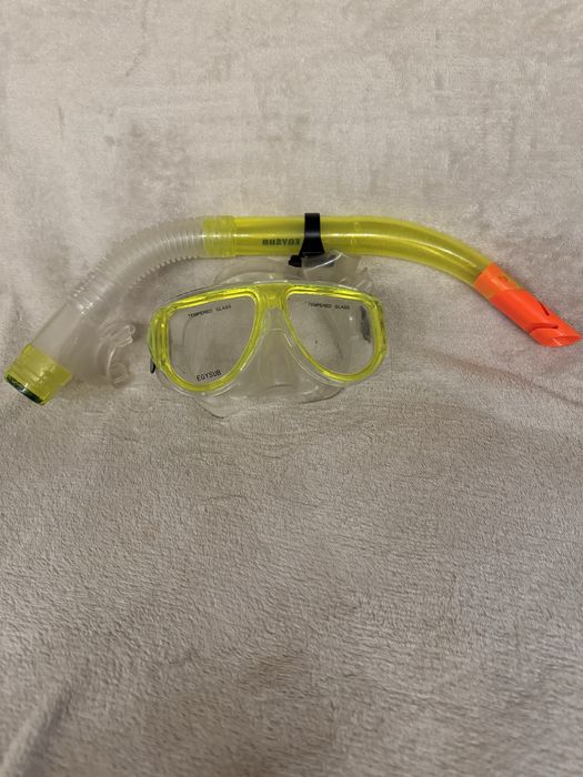 Набір для плавання: маска для дайвінгу/плавання  та дихальна трубка