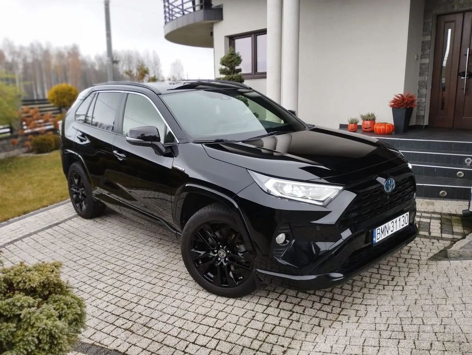 Toyota RAV4 Toyota RAV4 2.5 Hybrid 4x4 Black Edition –Bezwypadkowa,VAT 23%, Full !