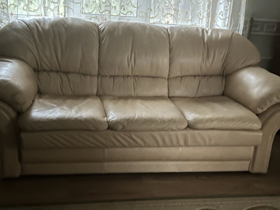 Комплект кожаной мебели