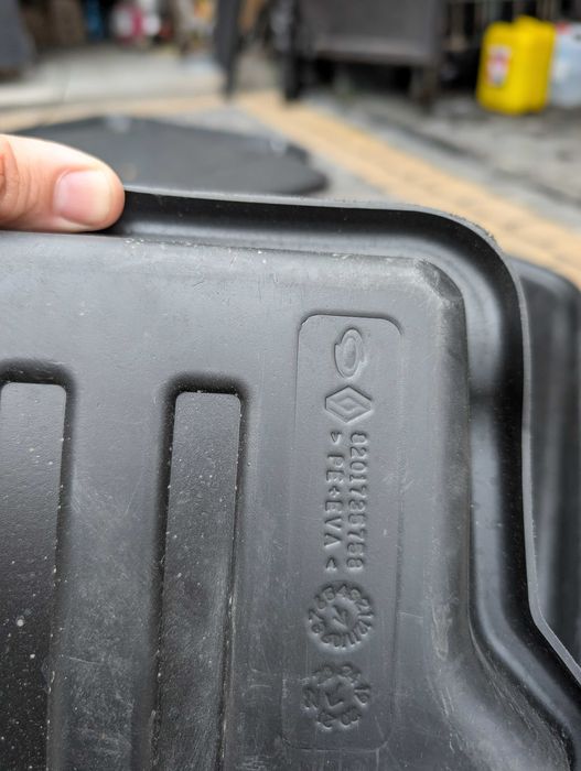 Коврик в багажник піддон гумовий Renault Arkana 8201735758 ОРИГІНАЛ