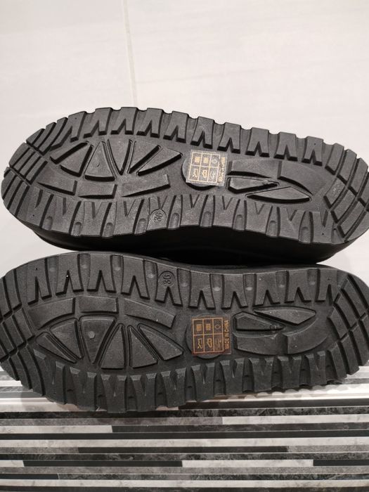 Hit sezonu czarne śniegowce UGG