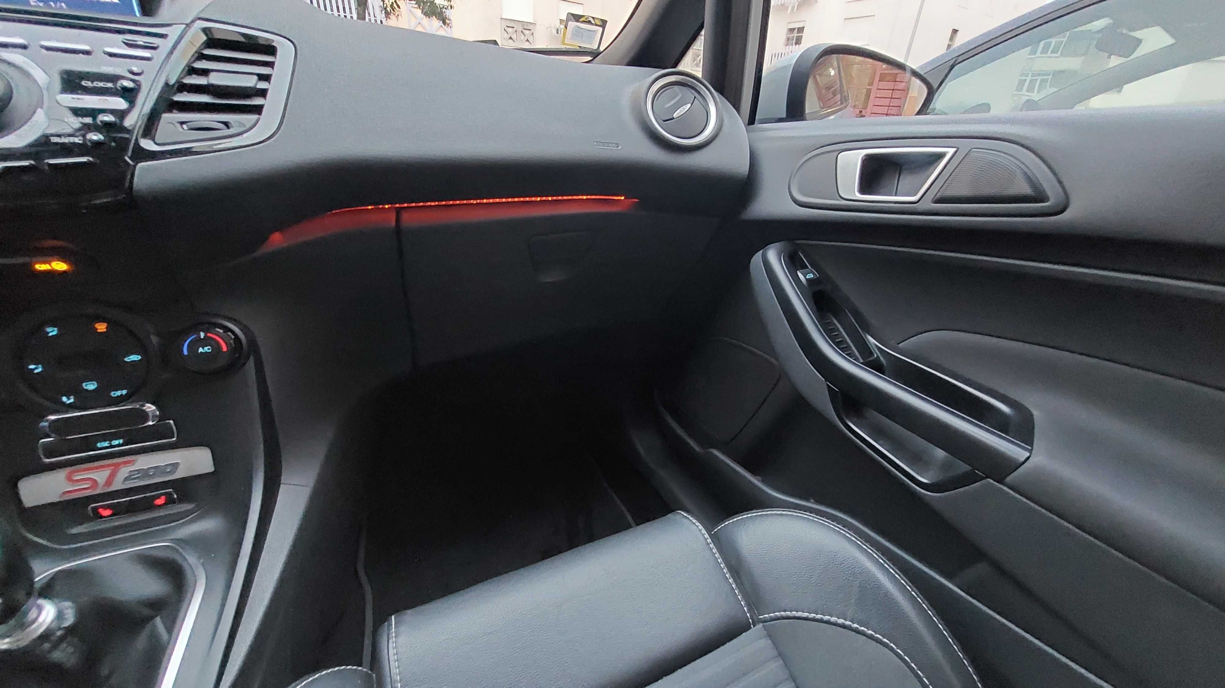 Ford Fiesta 1.6 EcoBoost ST200