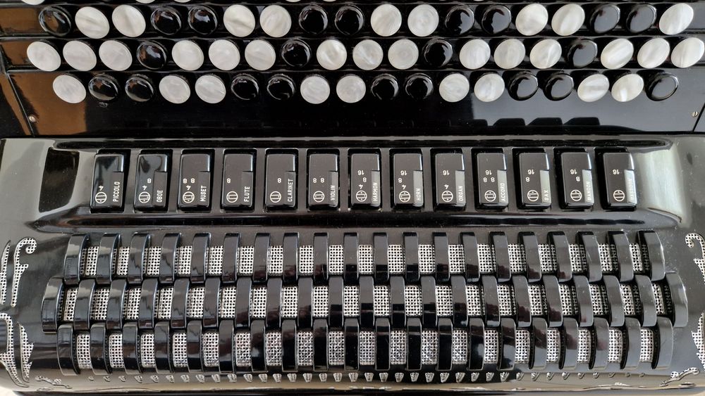 Akordeon Bugari Armando Kanałowy