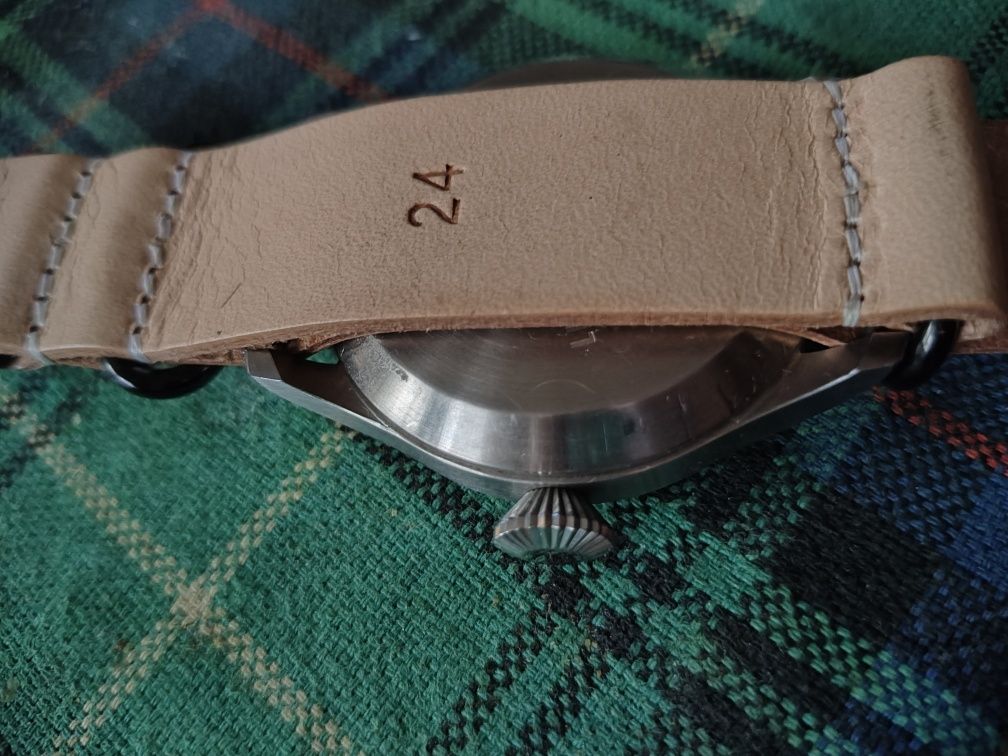Zegarek męski mechaniczny . Parnis 47 mm .