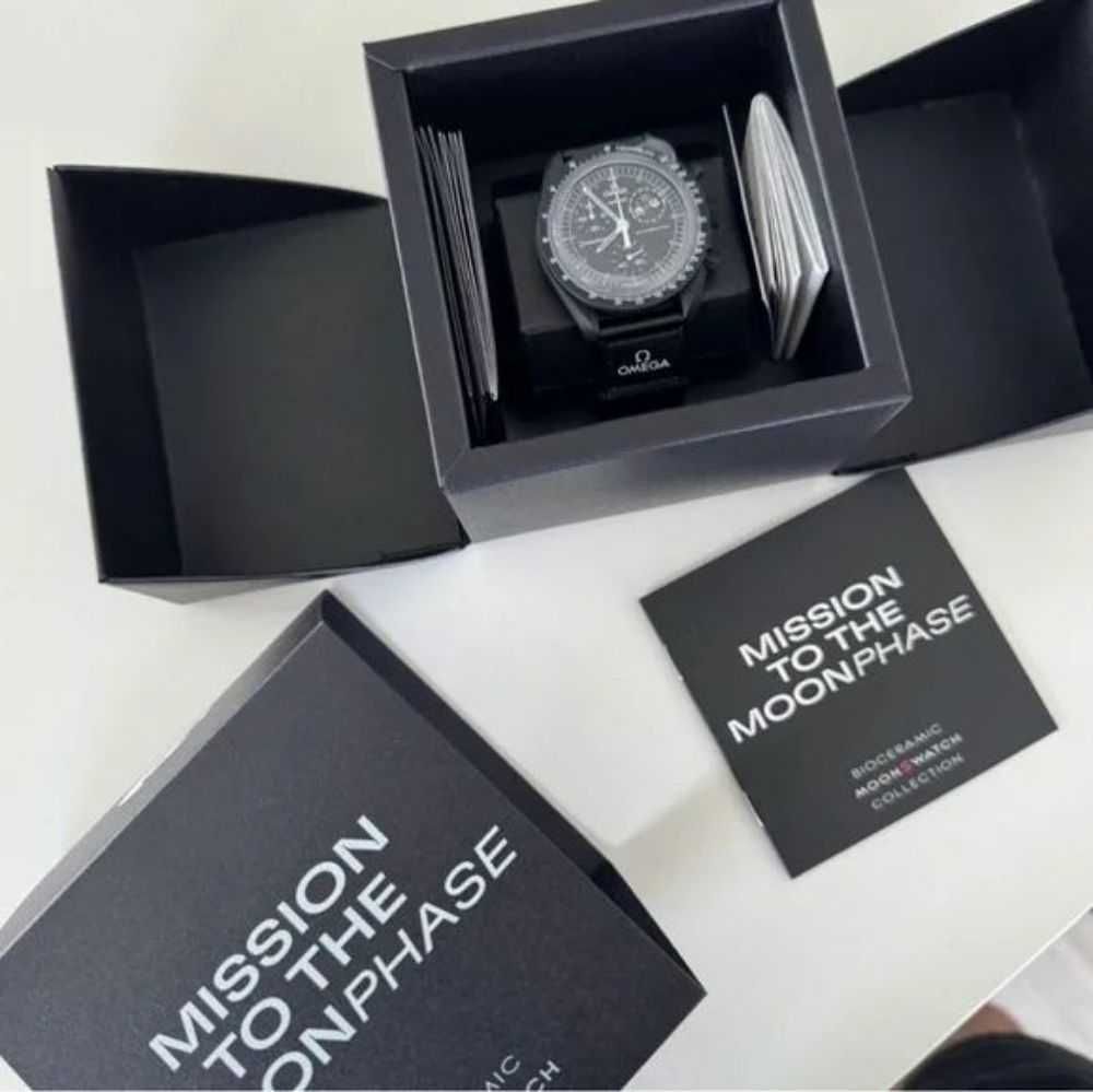 Omega x Swatch SO33B700 Snoopy – Elegancja i Nostalgia