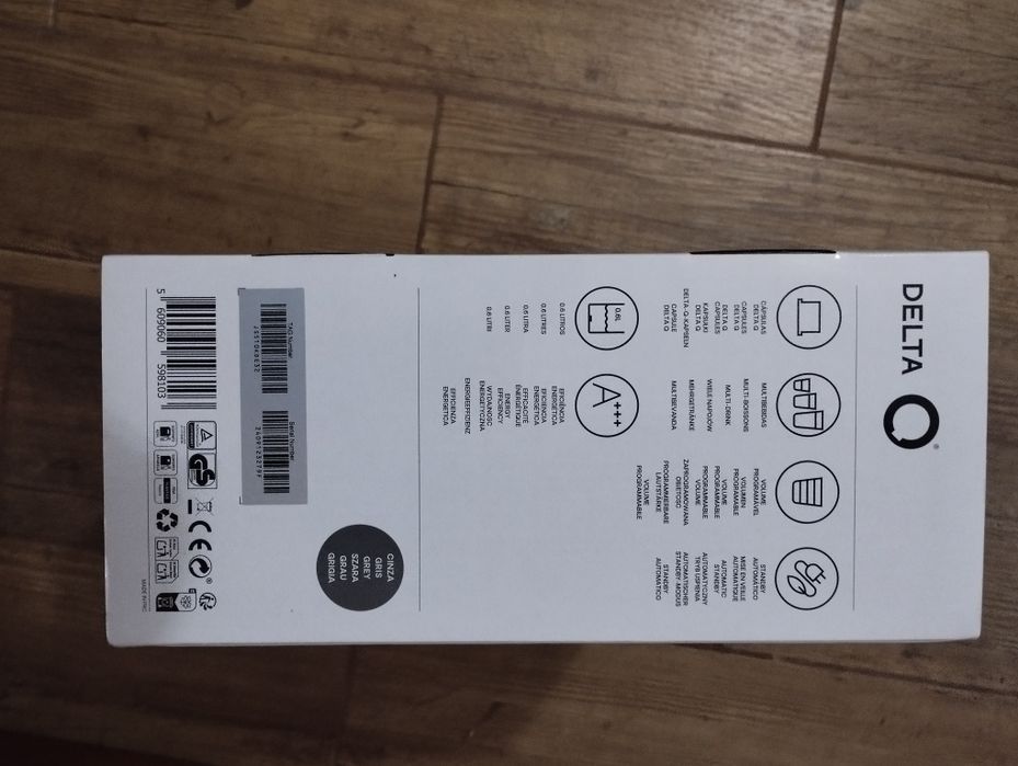 Máquina de café DELTA nova