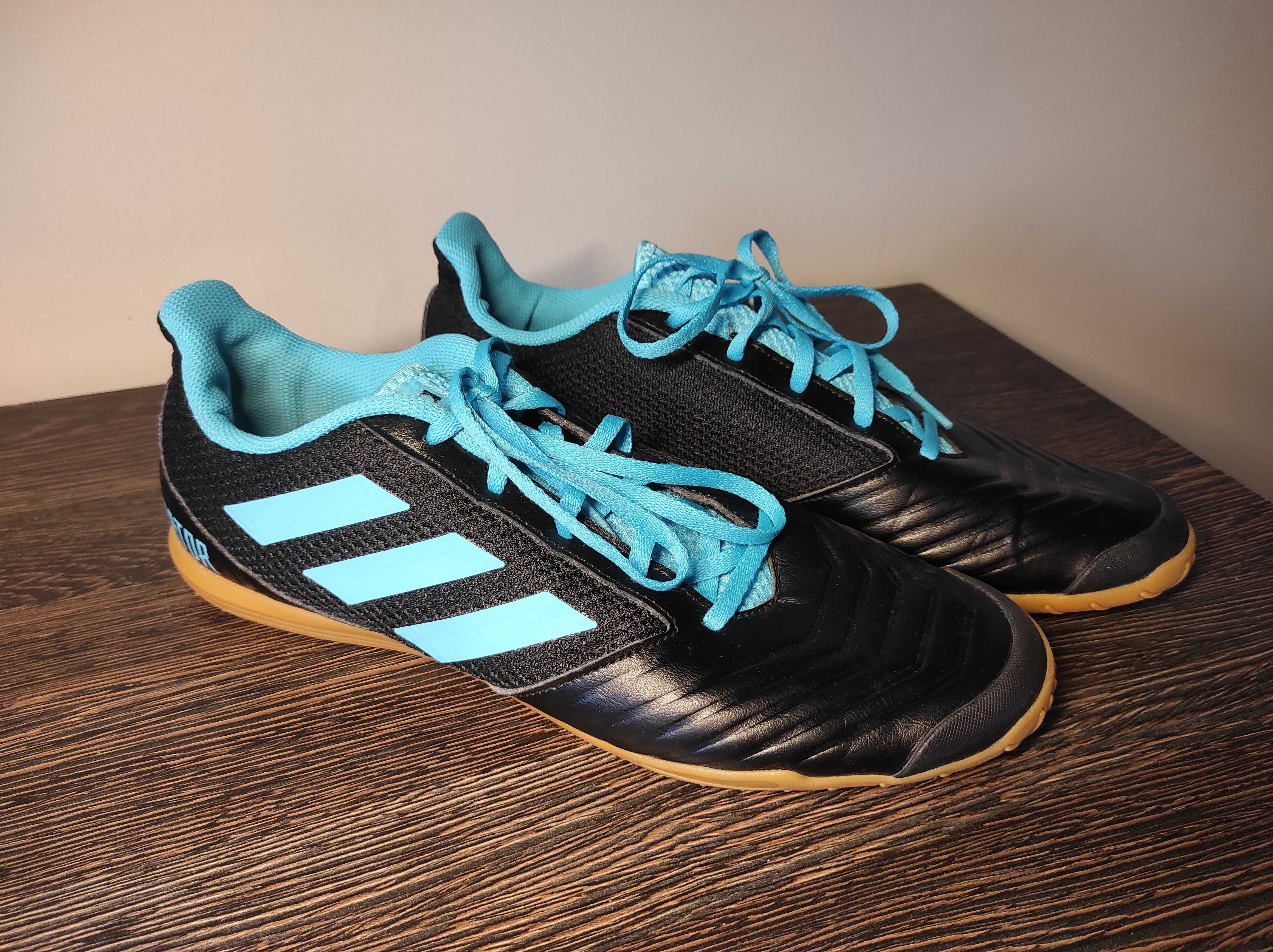 Buty piłkarskie Adidas Predator 19.4 Sala w rozmiarze 44.