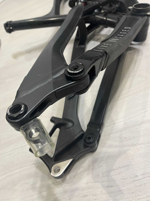 Рама YT Capra Base 27.5 XL 2020 AL + Аморт RockShox