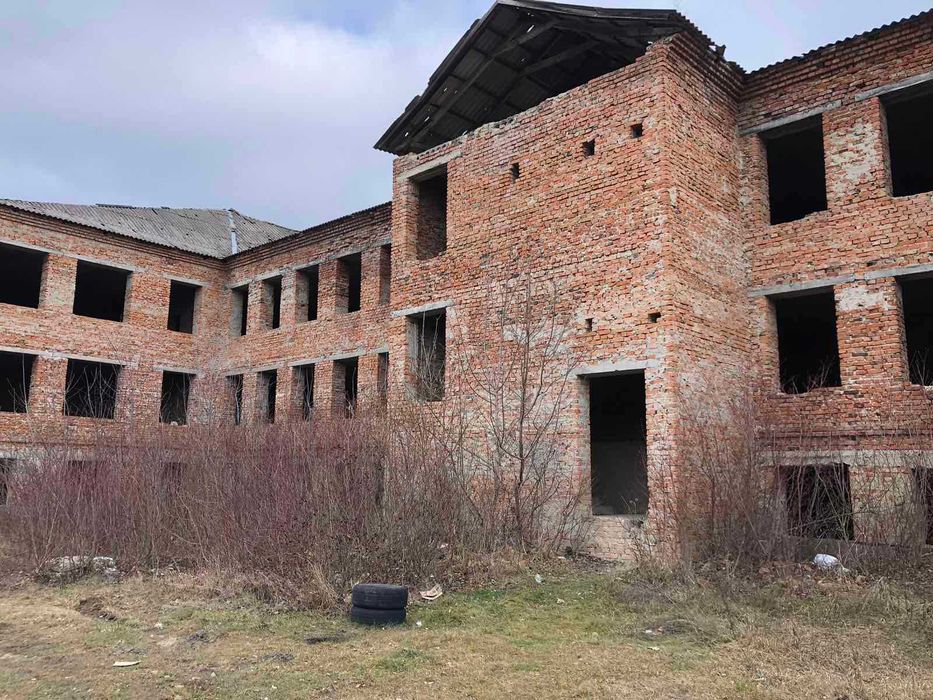 Продам комерційне приміщення (8387)