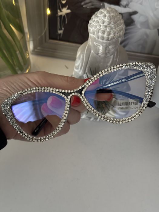 Іміджеві стильові окуляри в стразах