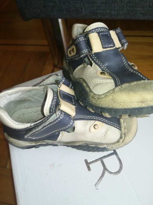 Buty skórzane Kornecki r. 22