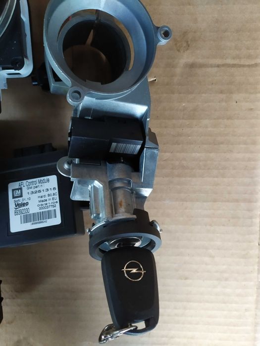 Opel Corsa D 1.0 1.2 komputer stacyjka