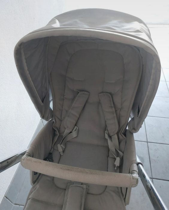 Carrinho de bebé  marca Bebecar