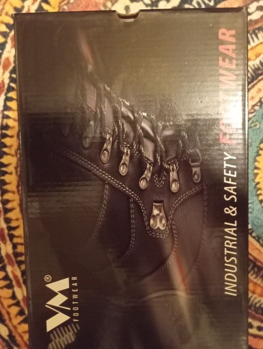 Sandały robocze z podnoskiem