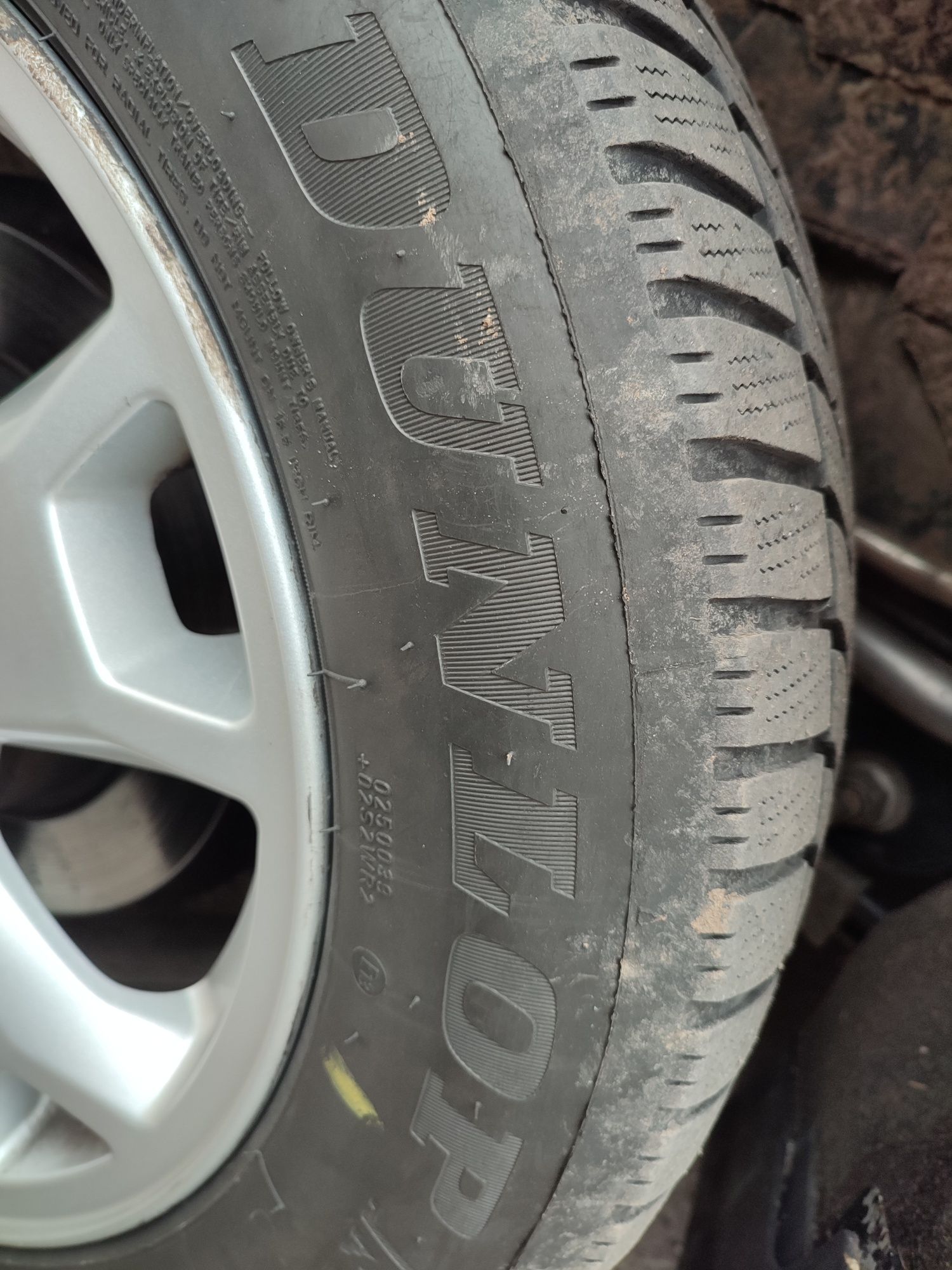 Шины Dunlop 205/60/16