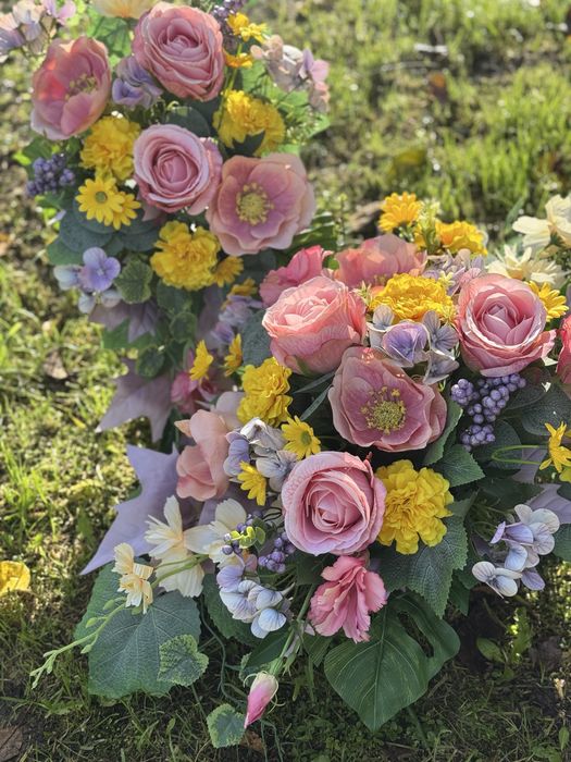 Gotowe wiązanki na cmentarz (Szybka dostawa)