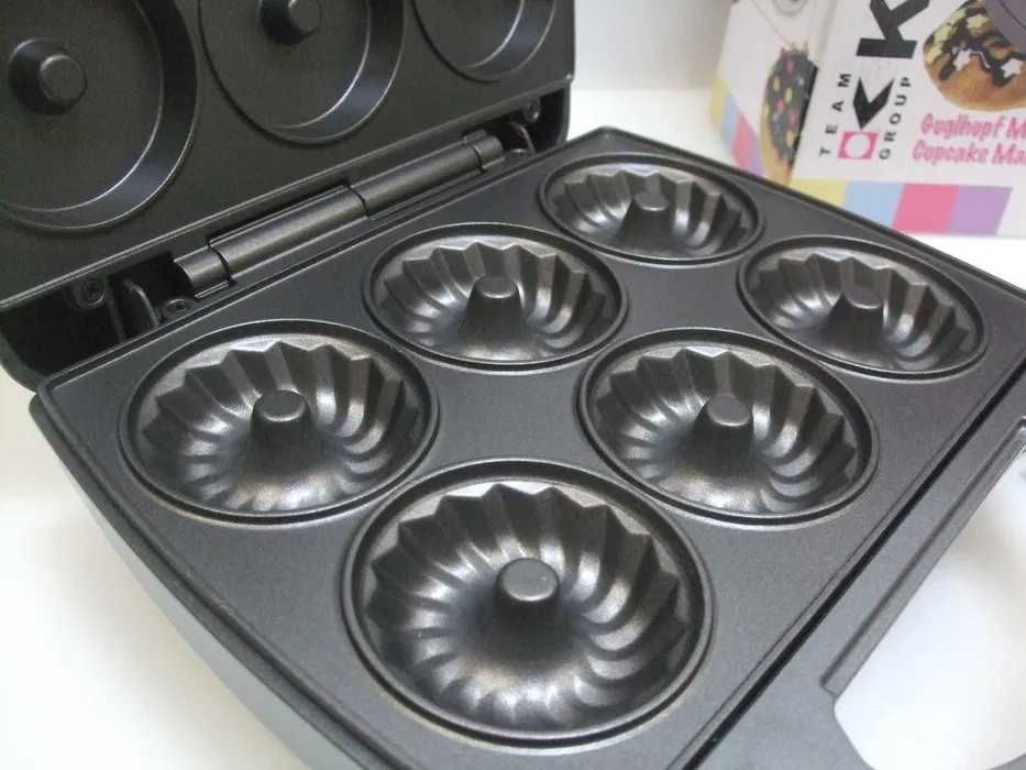 OPIEKACZ WYPIEKACZ Urządzenie do Babeczek Ciastek Mufinki 900W KALORIK