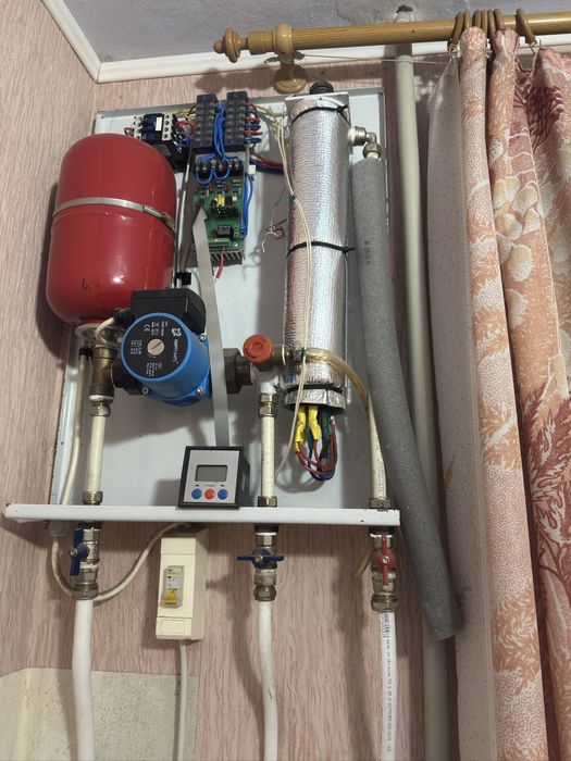 2х комнатная квартира 4/9 автономка кирпичный дом Таврический