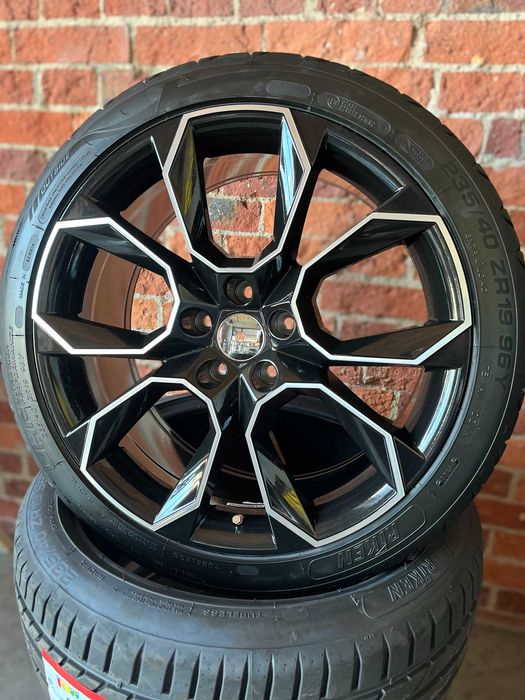 Koła Letnie 19 Skoda Superb KaroQ 235/40R19 Lato Nowe 2024 Felgi