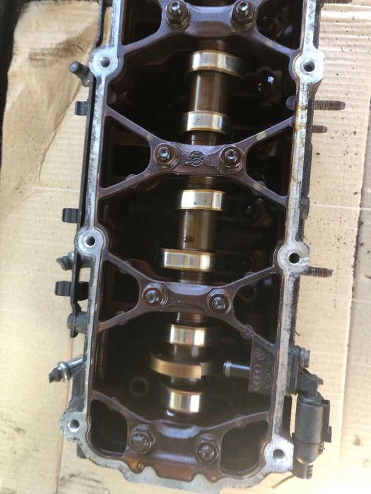 Головка мотору 1.6 мпі BGU BSE BSF 06B 103 373 T