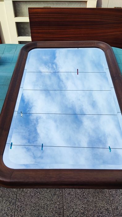 Espelho lindíssimo com madeira mogno excelente