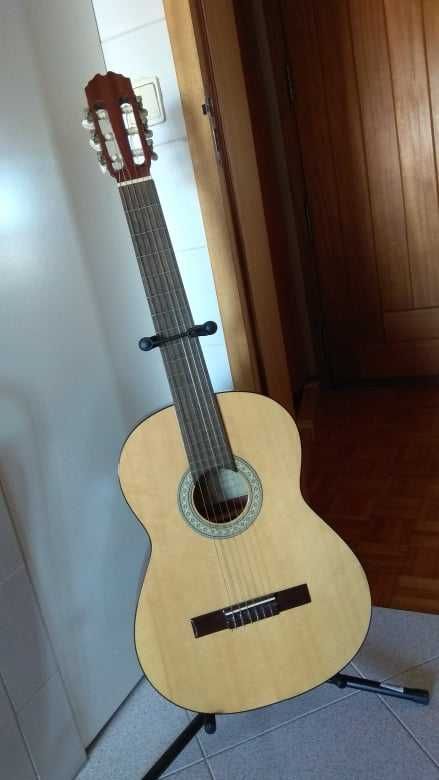 Guitarra Clássica APC 1S Spruce e Mogno