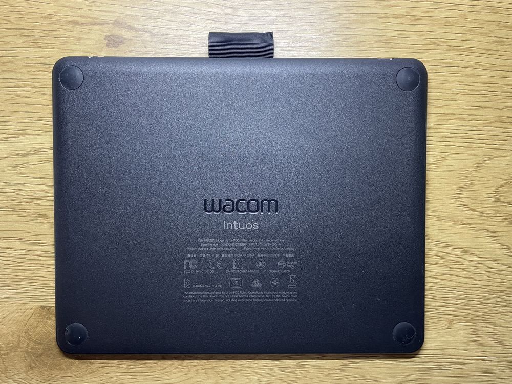 Графічний планшет Wacom Intuos S Black