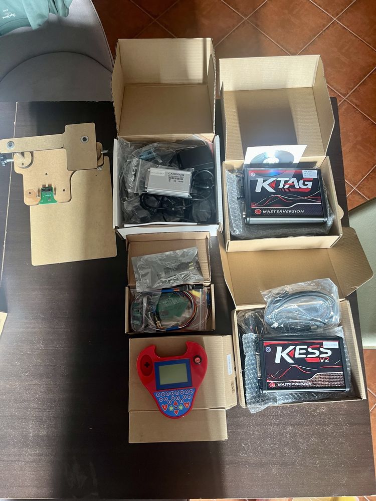 Kess 5.017 + Ktag 7.020 + CarProg 8.21 + BDM + SBB Prog2