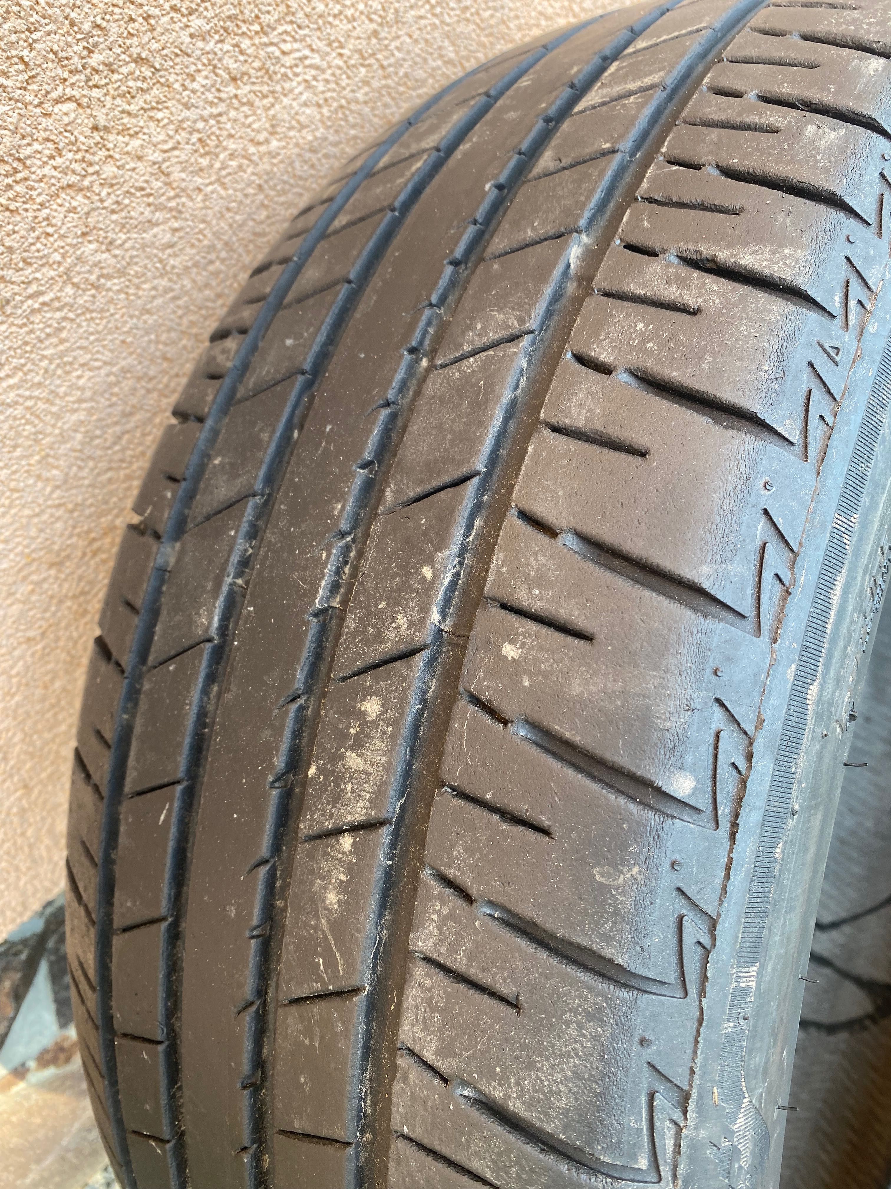 Шини на авто, резина, скати 225/45R19 Відмінний стан