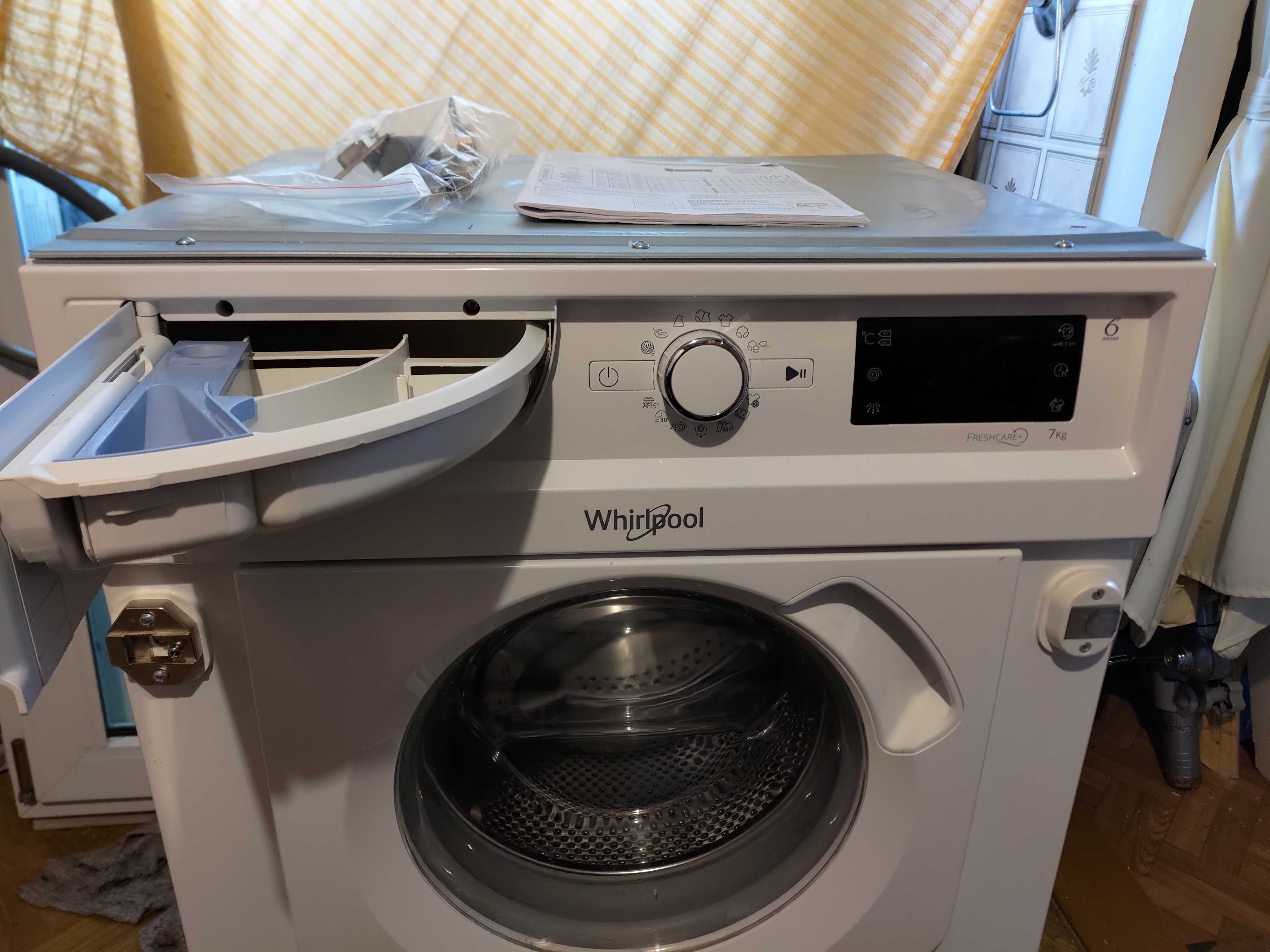 pralka do zabudowy Whirlpool BI WMWG 71484E 7kg