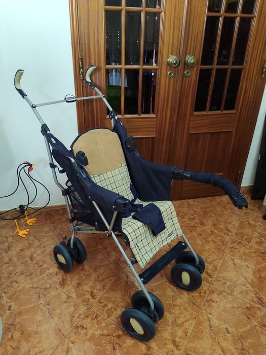 Carrinho de bebé monBeBe tipo bengala casa apartamento vivenda.