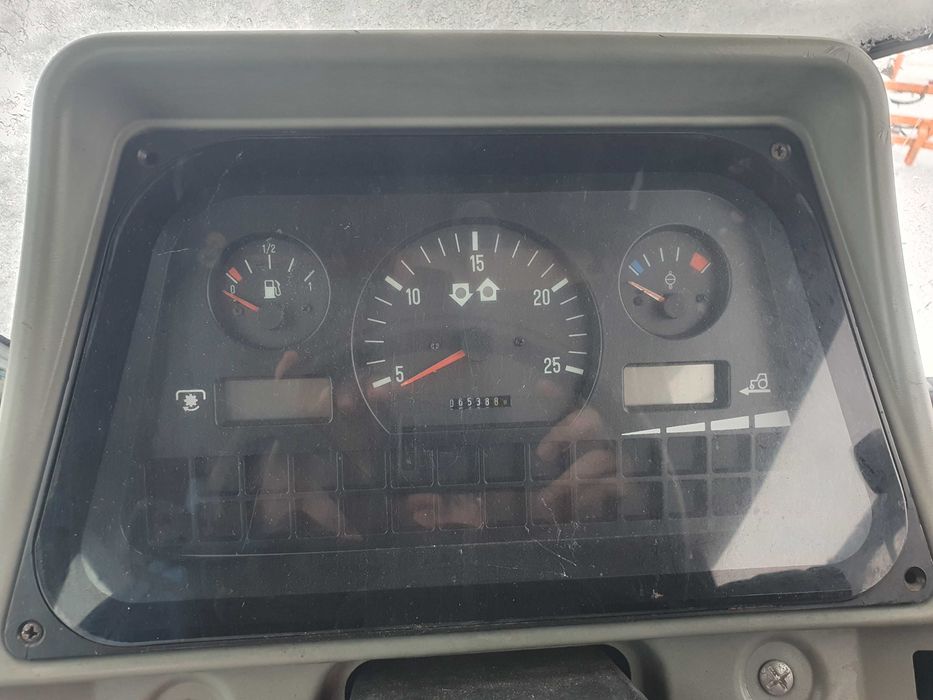 MASSEY FERGUSON 6255 z kosiarką