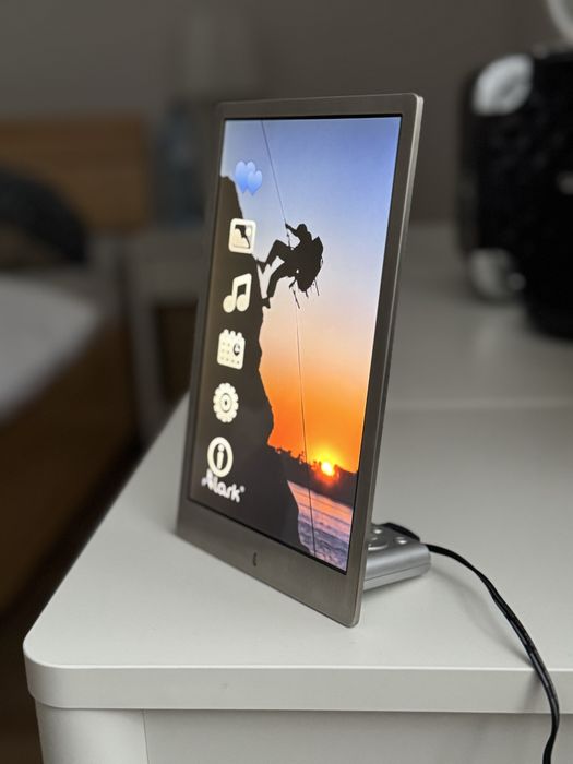 Ramka cyfrowa 8 cali  Lark