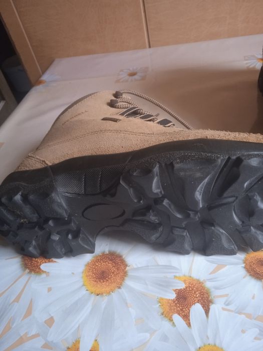 Зимние ботинки кросовки