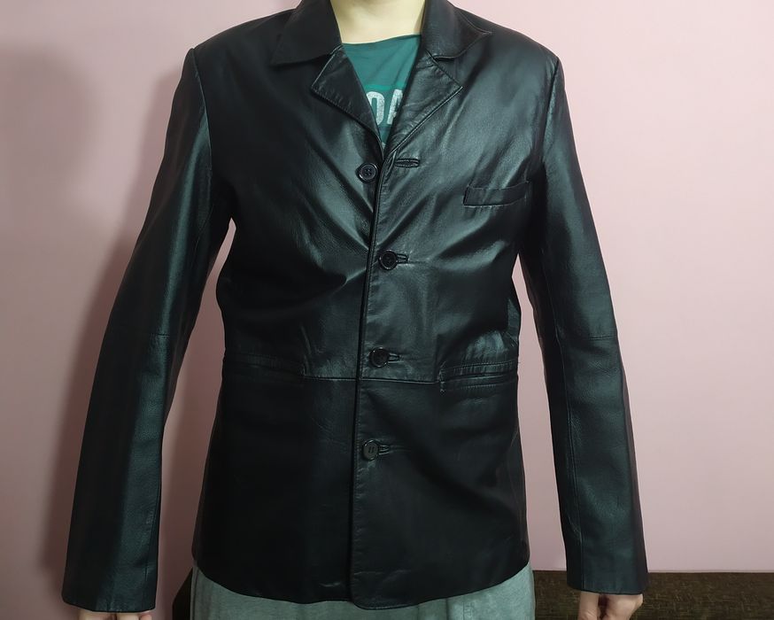 Мужской кожаный пиджак